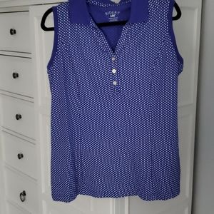 Sleeveless collared shirt